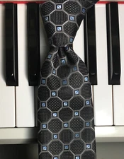 PERRY ELLIS PORTFOLIO /Executive Grand Geometric Poly Tie in Grey, Pewter & Blue