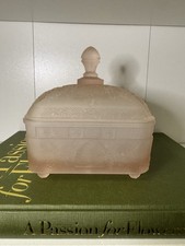 Indiana Glass Tiara Exclusives Etched Pink Frosted BEE BOX with Peg Feet-Read