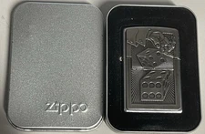 ZIPPO 2002 LUCKY SEVEN SURPRISE EMBLEM STREET CHROME LIGHTER UNFIRED N BOX EQ304