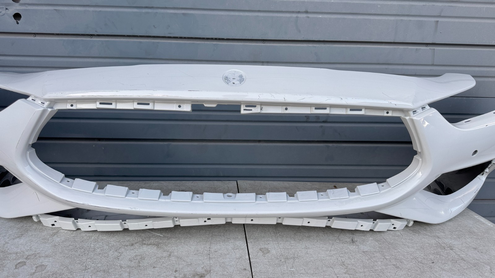 2018-2024 MASERATI GHIBLI Front Bumper Cover OEM ORIGINAL 670097883 Modena Sport