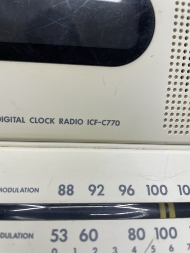 80s Retro Sony Dual Alarm Digital AM-Fm Radio Clock ICF-C770 Tilt ...