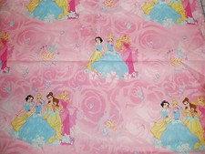 Disney Princess toddler reversible comforter pink