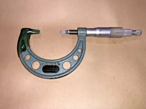 MITUTOYO NO. 122-102 BLADE MICROMETER 25-50MM 0.01MM
