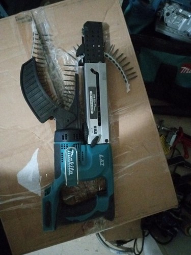 Makita XRF02Z 18V Cordless Screwdriver 