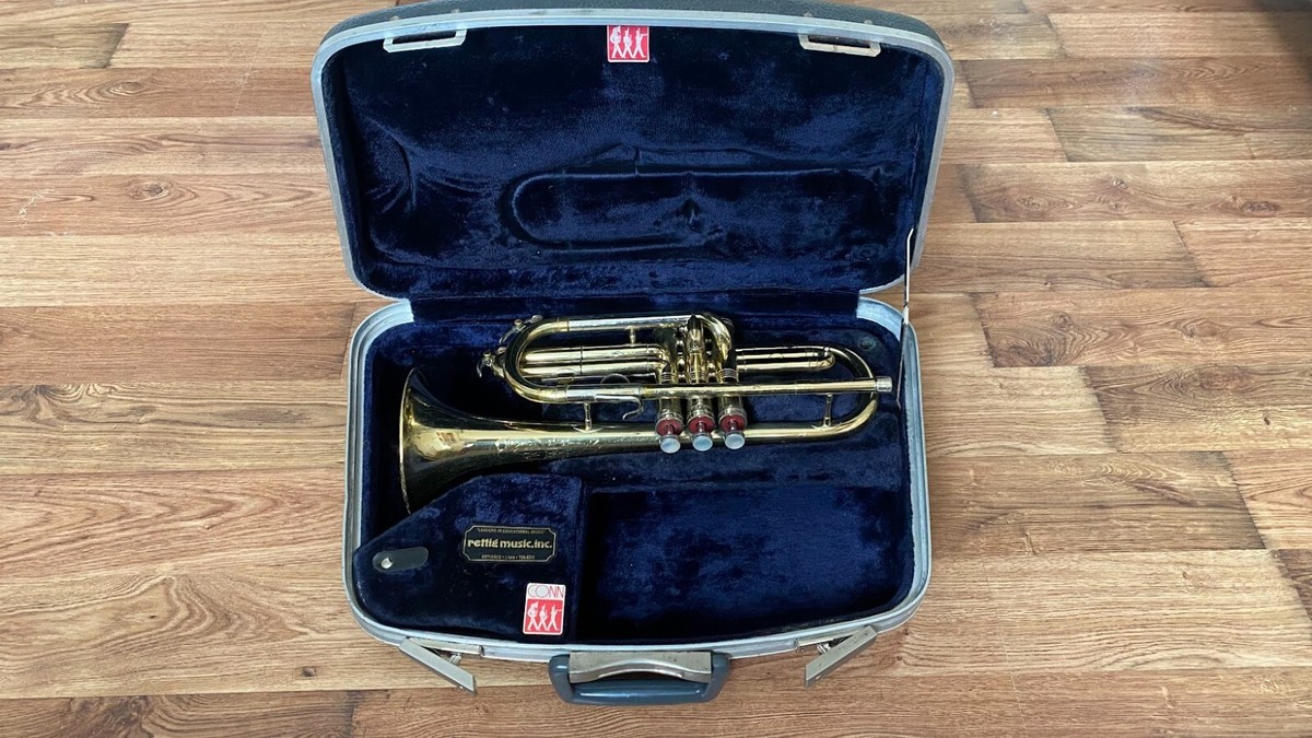 希少】CONN DIRECTOR コルネット ヴィンテージ USA 希少】CONN