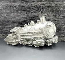 The Great American Belt Buckle Co. Train Buckle Silver Tone 1980 Serial #272 USA