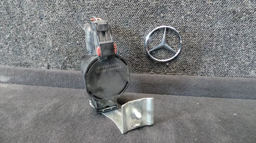 A15-13 * Mercedes-Benz W205 W176 Regenerierventil Tank Ventil - A0014760532