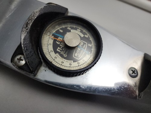 Proto Dial Torque Wrench - 6133, 3/4" Dr 0 - 600 Ft Lbs 0 - 80 Meter Kilogram - Picture 2 of 7