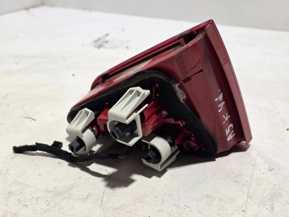 Faro trasero izquierdo audi a5 sportback 8ta 2015 8t0945093c - Imagen 4 de 4