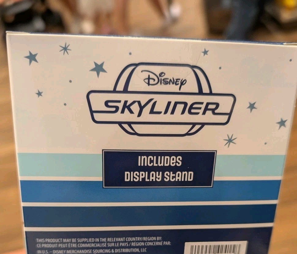 NEW💥2025 WDW Disney Park Skyliner Gondola Star Wars Chewbacca Toy Display