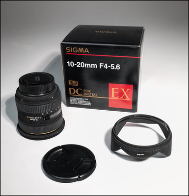 SIGMA - NIKON  10-20mm Zoom F 4-5.6 DC HSM