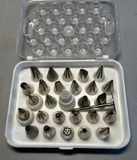 ATECO Various Cake Decorating Pastry Tips Nozzles Orig Case Set #782 Vintage