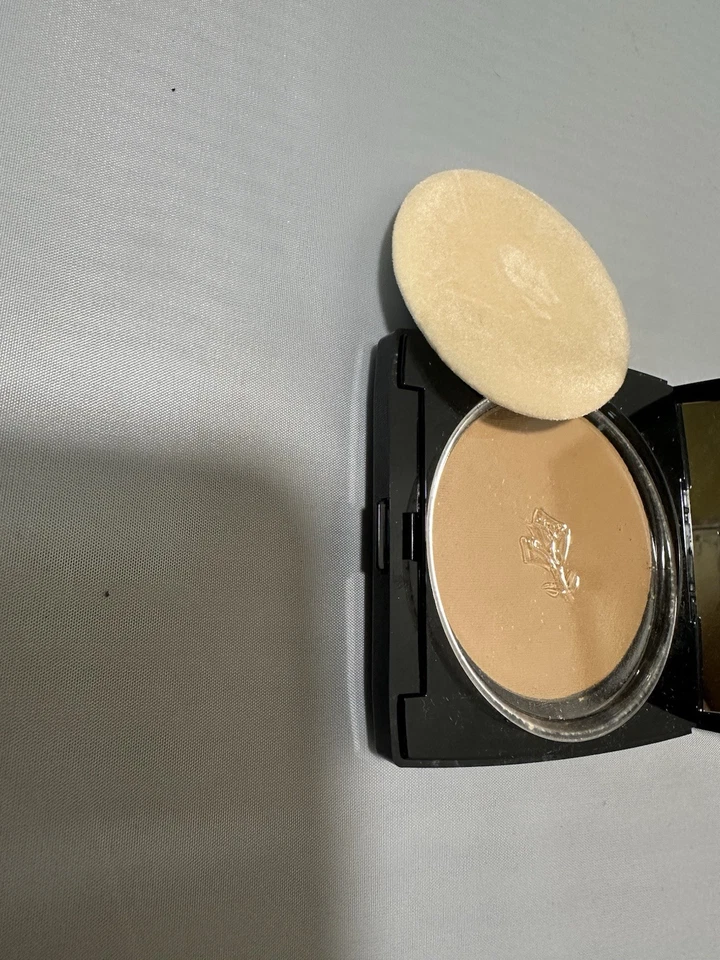 Lancome Dual Finish Multi -Tasking Powder & Foundation 370 Bisque (C)  0.67oC17 - Image 4 of 4