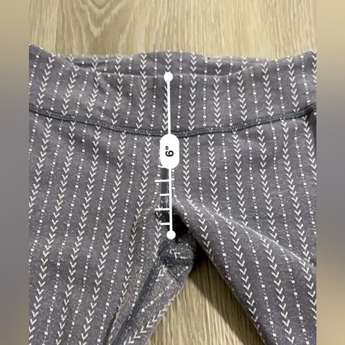 Lululemon Ivviva Navy Blue Purple Rhythmic Arrow Dot Print Mid Rise Leggings 12 - Picture 12 of 13