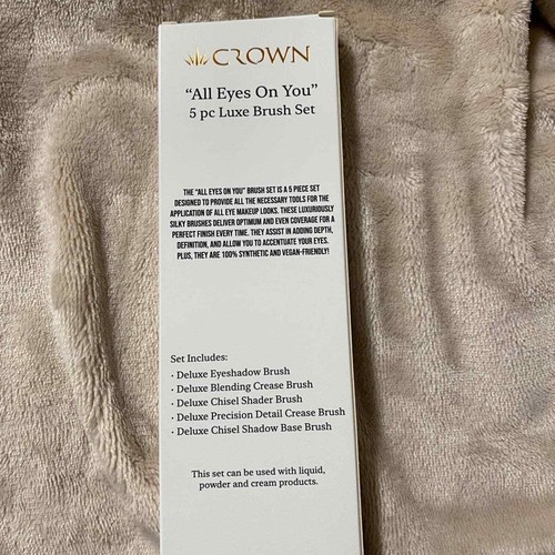 Crown all eyes on you 5 piece luxe brush set - 第 4/5 張圖片