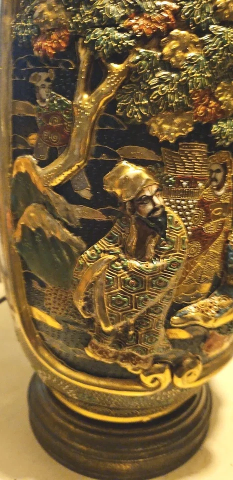 Antique Japanese Satsuma 30" Porcelain Enameled 3D Gold Gilt Table Lamp - Image 3 of 4