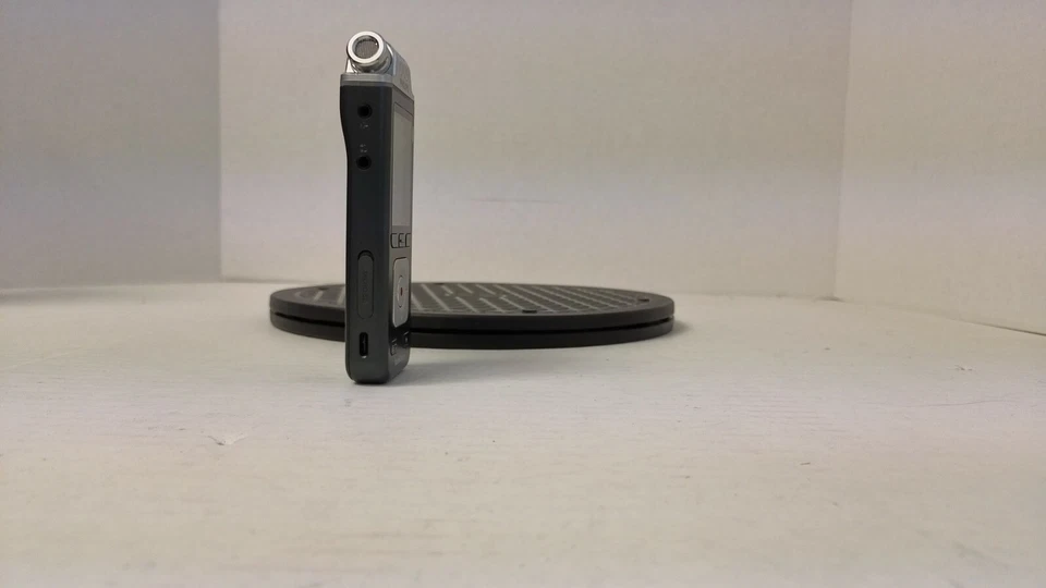 Philips DVT6110 VoiceTracer Digital Voice Recorder - Image 2 of 4