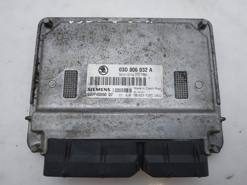 SKODA FABIA I 6Y2 1.2 40KW 2004 Motorsteuergerät ECU 03D906032A
