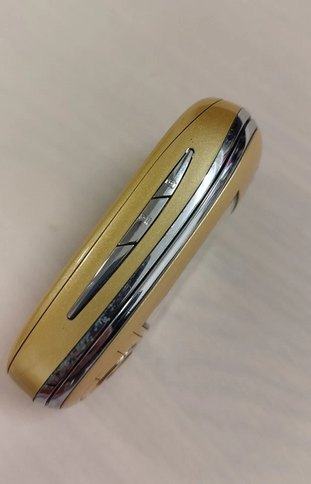 西门子 SL75 金色,无锁版 SIM 卡,状况完好,130 万像素摄像头,完全正常工作 — 第 3/4 张图片