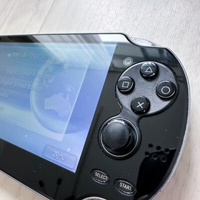 [EXCELLENT] PS Vita Sony PCH-1000 Playstation Console Working Duty-free