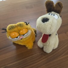 Vintage Garfield 1983 and Odie 1981 Dakin United Feature Plushies