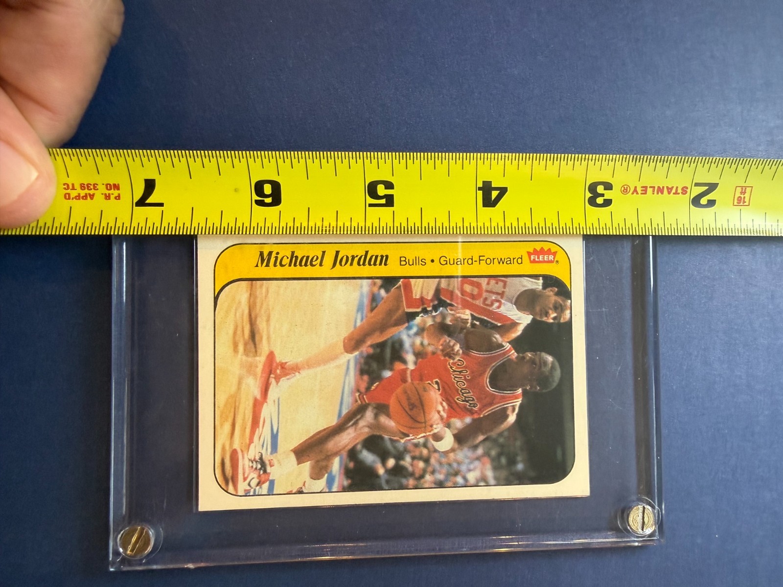 1986-87 Fleer Michael Jordan Stickers Rookie RC #8 Bulls view 11