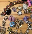 45+pc LOT VTG COSTUME JEWELRY CORO-TRIFARI-SARAH COV-SCHRAGER-NAPIER *GOOD MIX* — photo 4