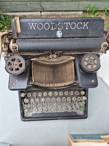 Antique Woodstock Standard Typewriter Model 5 - 1920s (USA)