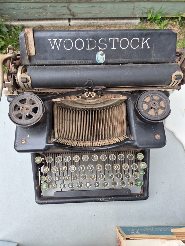 Antique Woodstock Standard Typewriter Model 5 - 1920s (USA)