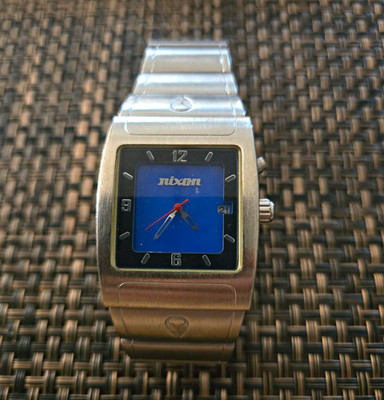 Nixon The Limo Stainless Steel Quartz Analog Date 33mm 50m Blue Dial