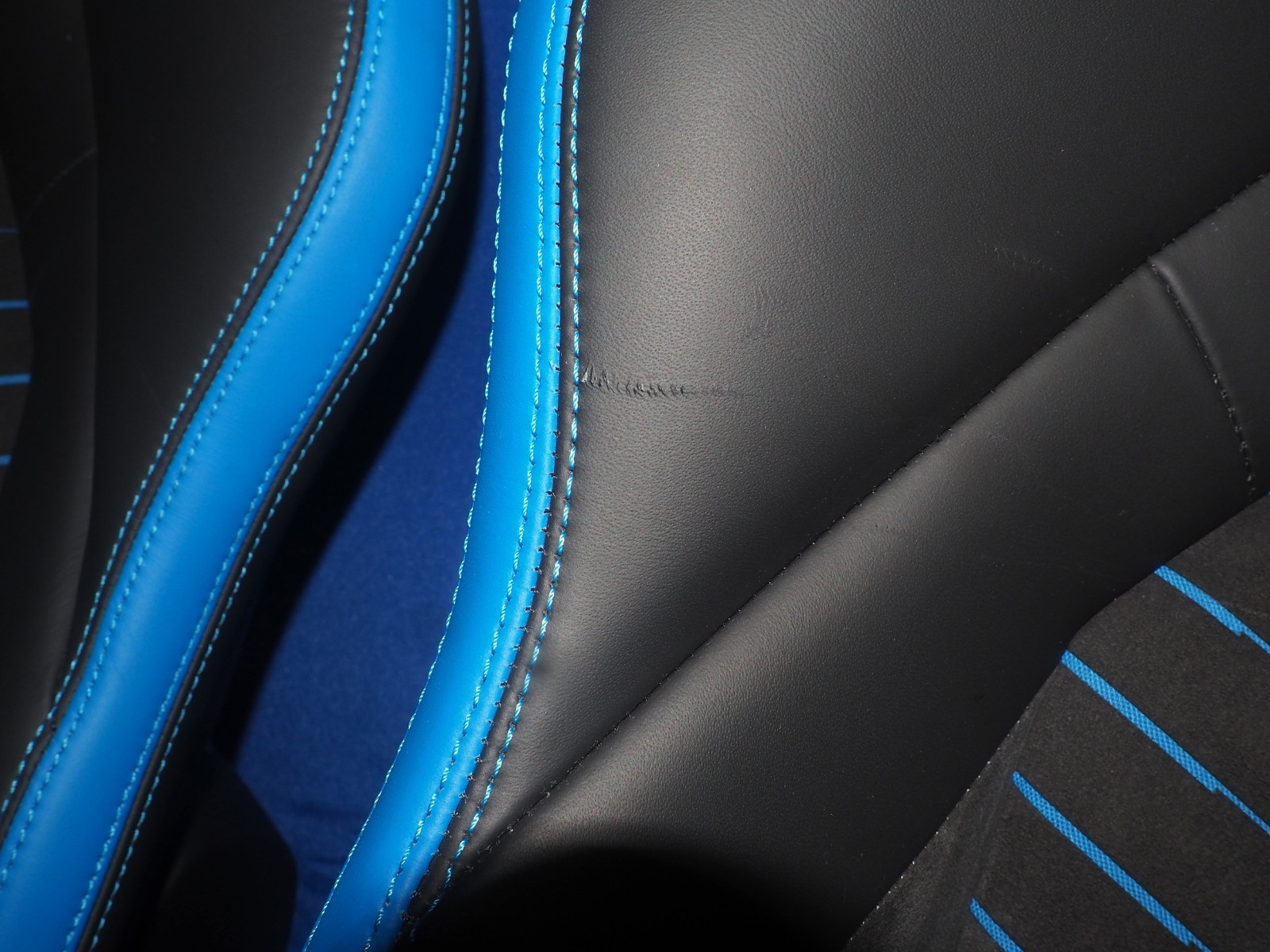 2022-2026 Maserati MC20 MCPura Front Seat Pair Alcantara Sky Blue OEM Notes