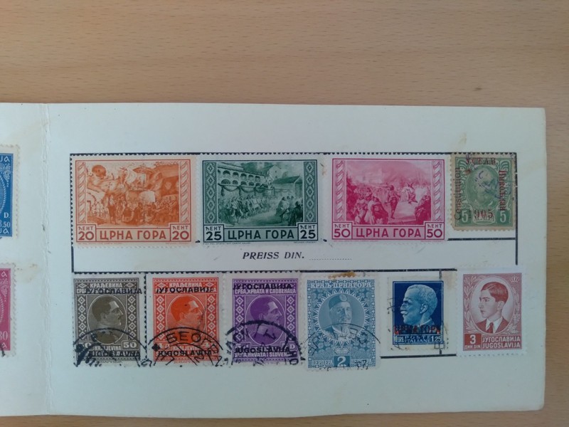 YUGOSLAVIA-BOOKLET-MONTENEGRO-SELECTION-M-U-OLDER-F-#13