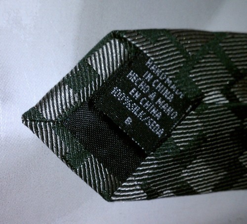 Crazy Horse a Claiborne Tie Silk Green Silver Shimmering Diamond Design NIB t233 - Picture 4 of 5