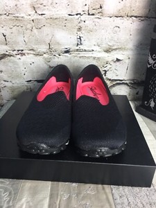 skechers breathable memory foam