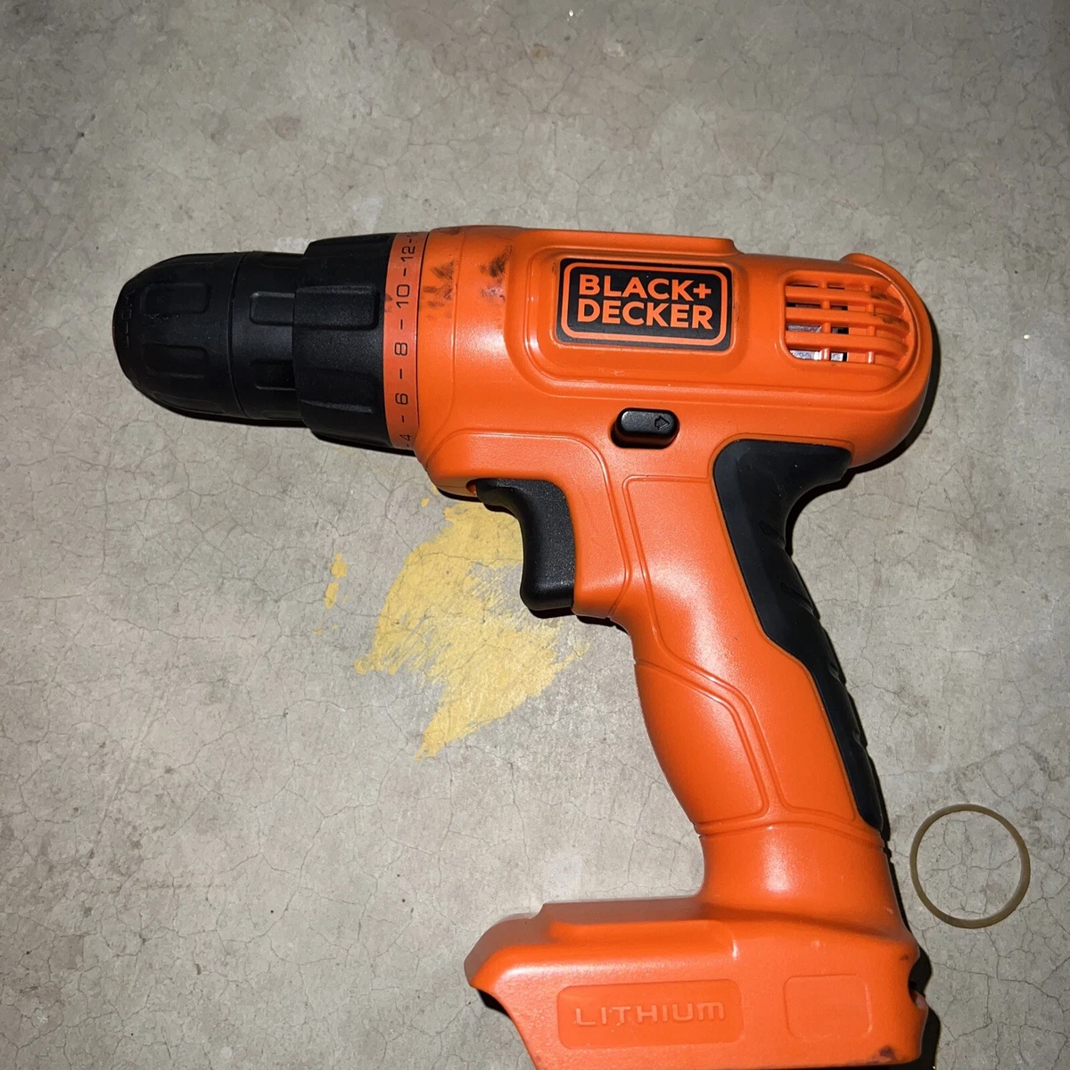 Black and on sale decker ld120 battery