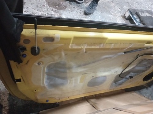 Vauxhall Astra J Gtc 3 Door 2011-2018 DOOR FRONT PASSENGER SIDE Yellow Z40Q - Picture 2 of 2