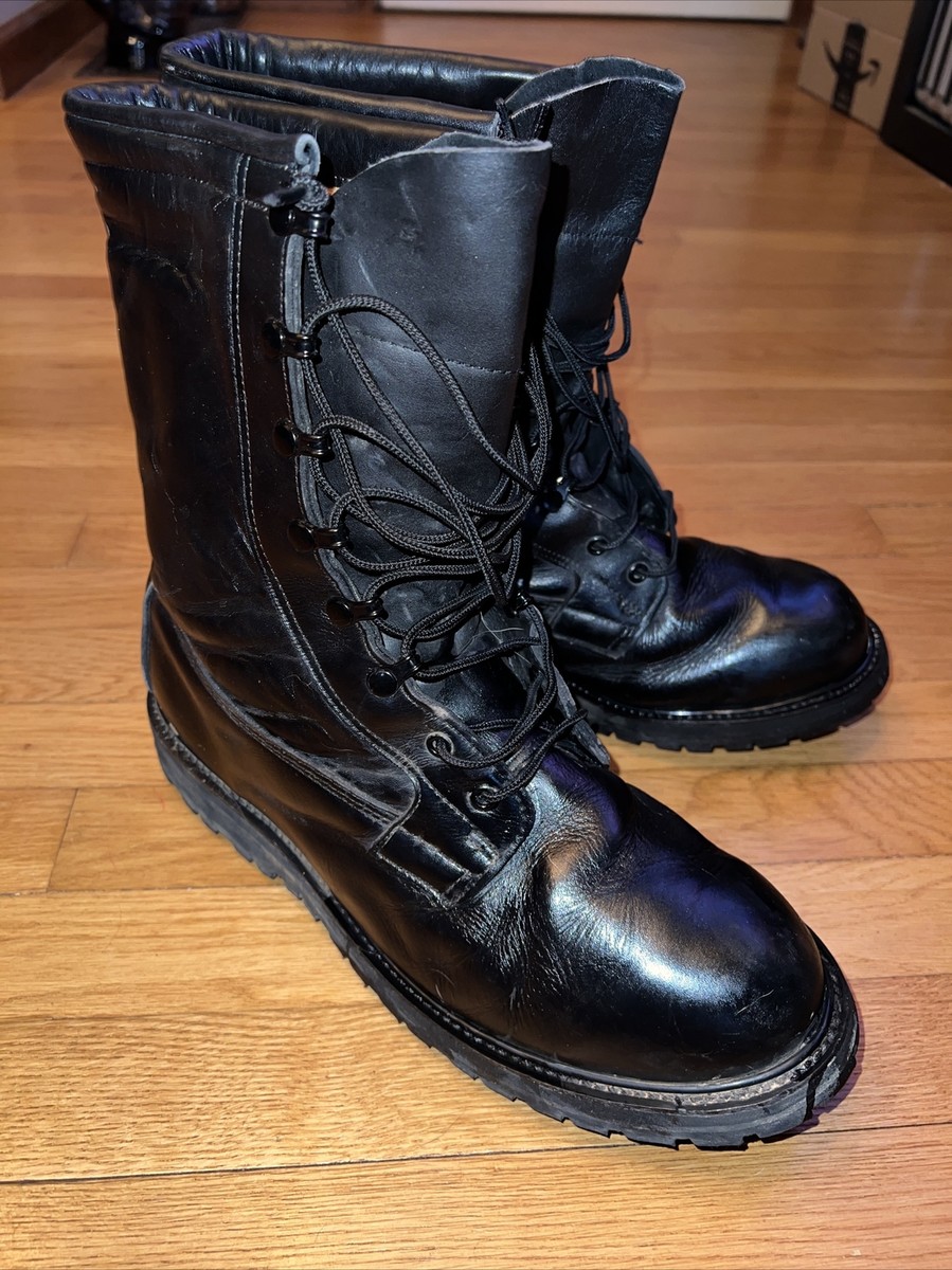 Military Boots Insulated Black Leather Vibram sole Men display picture 1
