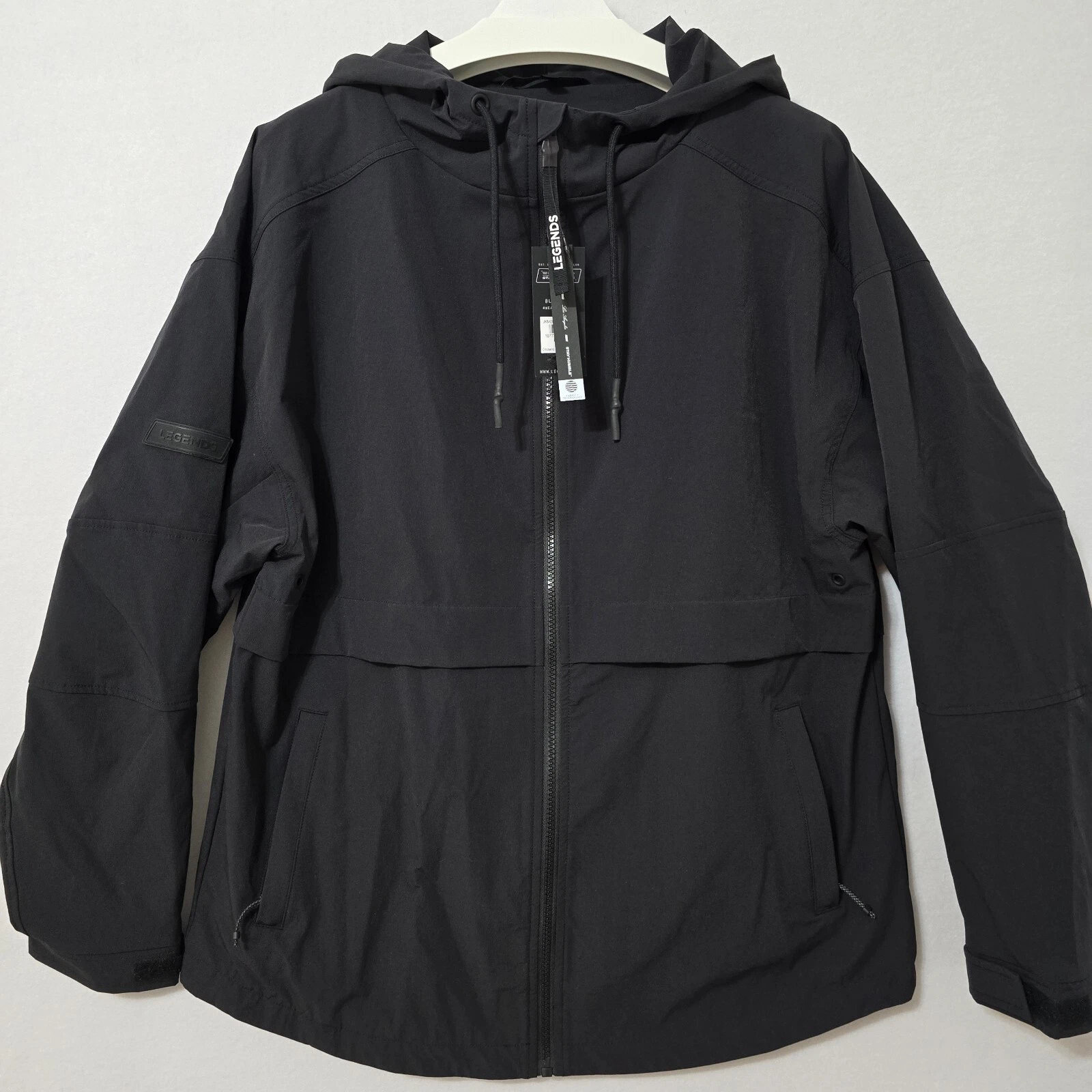 $150 LEGENDS Crosswind Packable Jacket Black M Full Zip Water Repellent Hooded
Opens in a new window