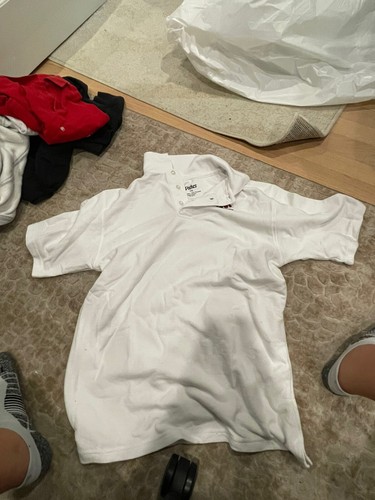 Buckley School Uniforms (15$ Per Item, Youth Extra Large to Medium) 18 Pcs - Picture 6 of 19