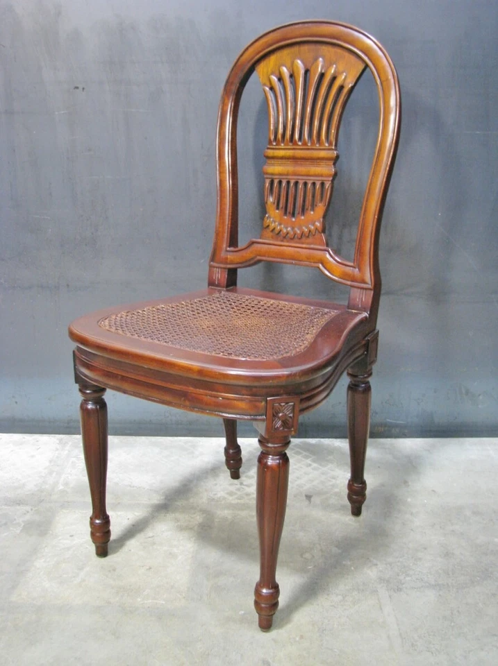 Juego de 5 sillas estilo globo francés caoba maciza Maitland Smith Foto 2 de 4