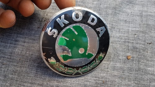 skoda fabia mk1 2000-2007 front boot lid tailgate emblem badge logo rear - Picture 4 of 7