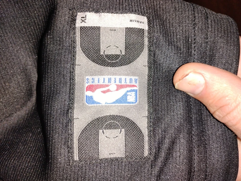 全新 塔图姆 球衣 从未穿过 + 凯尔特人 T — 第 2/4 张图片