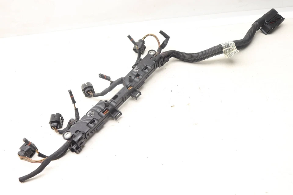 BMW 550I GT XDRIVE 2013-2014 4,4 L - Arnés de cableado del inyector de combustible/motor izquierdo Foto 2 de 4