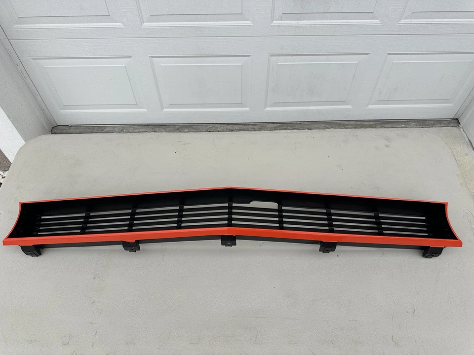 1968 Plymouth GTX / Sport Satellite Grille " Great Condition" (Free Shipping) - Image 2 of 4