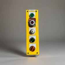 🔴SCE LR97418 Emergency Stop Control Panel Enclosure 800T-QH2A 800T-H33‼️QTY 1