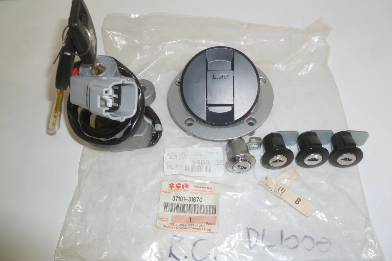 LOCK SET