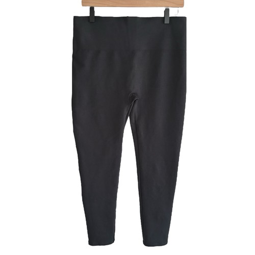 Triumph `Elegant Sheer` (BSW) Eleganter formender Bügel-Body - Schwarz