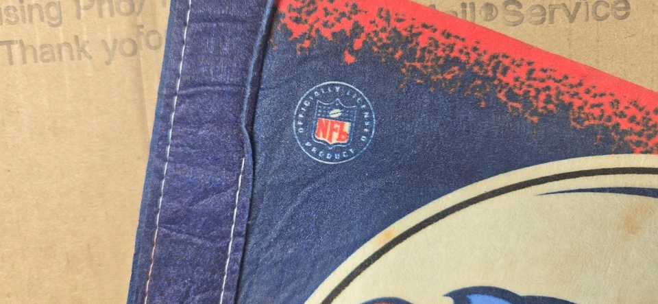 NFL Tennessee Titans Vtg Ca. 2000's 3 Bar Facemask Edition WinCraft #9 Pennant - Image 3 of 4