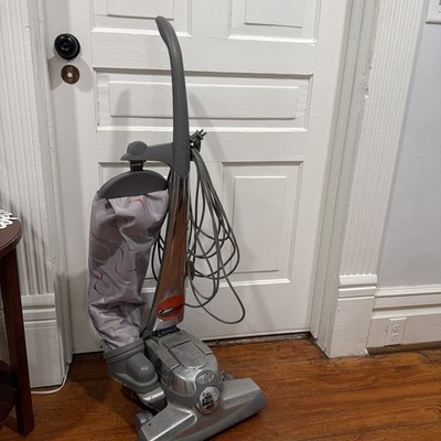 Kirby Sentria G10D Upright Vacuum Cleaner. Tested Works Great