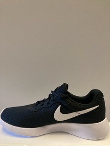 white nike tanjun junior